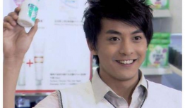 明星爆料吃瓜博主视频,明星爆料与吃瓜博主视频背后的真相